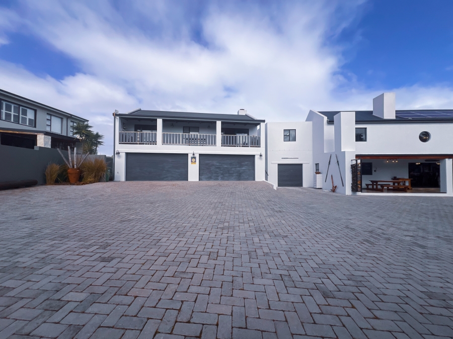 5 Bedroom Property for Sale in Myburgh Park Western Cape